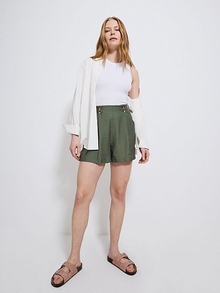 summer style essentials style essentials Washed Crepe Button Pleat Shorts