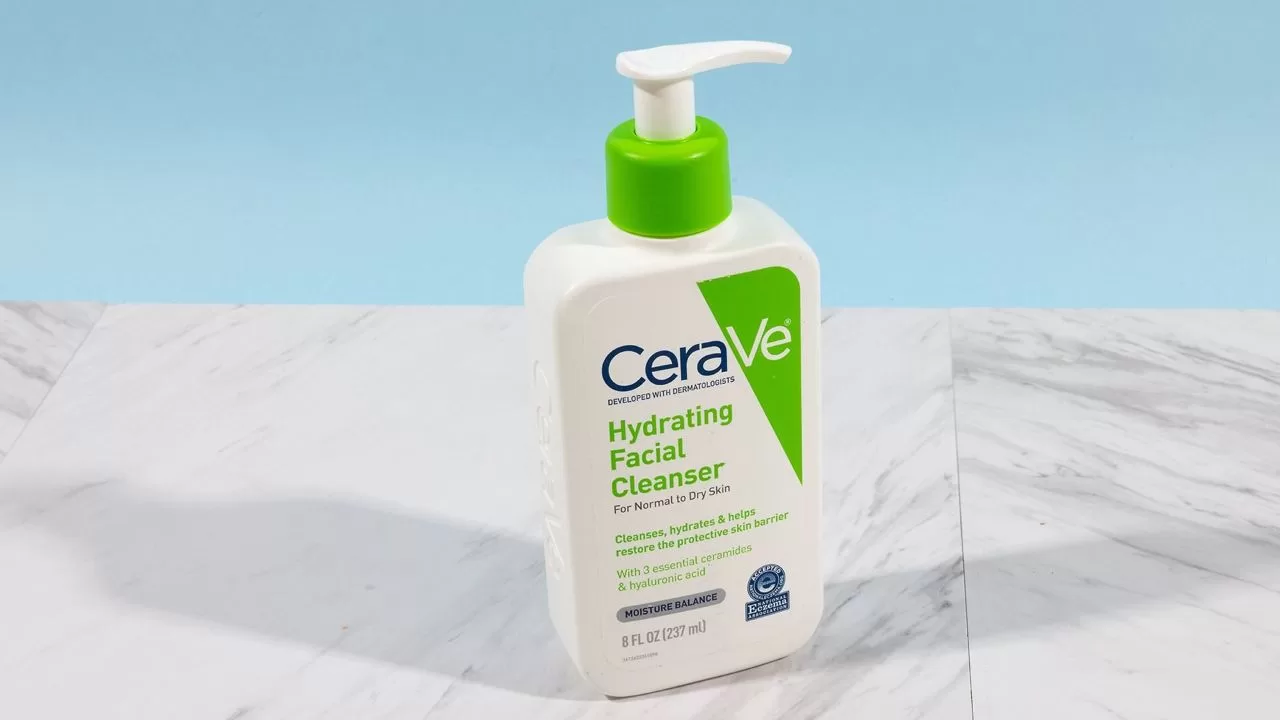 CeraVe Hydrating Facial Cleanser: The Best Cleanser for Normal to Dry Skin