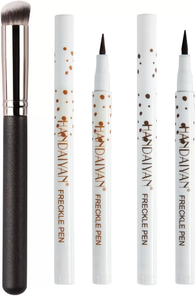 Drag makeup essentials : Fake Freckles