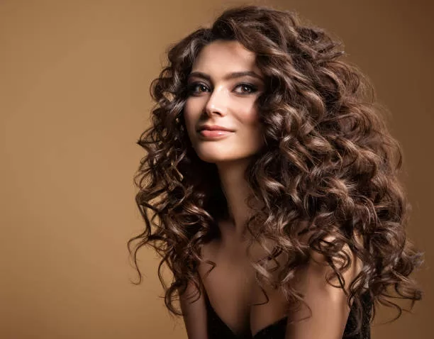 Curl Hair with Straightener: Step-by-Step Guide