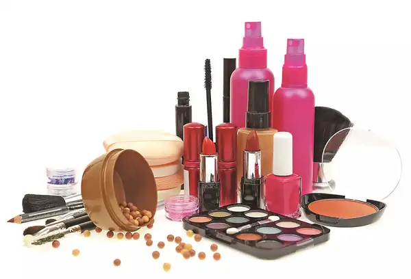 Image of products for your skincare makeup kit